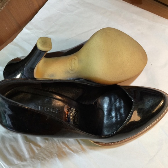 GUCCI PATENT LEATHER BLACK PUMPS WITH BEIGE RUBBER HEELS MADE IN ITALY SIZE 35-5 - Picture 9 of 10